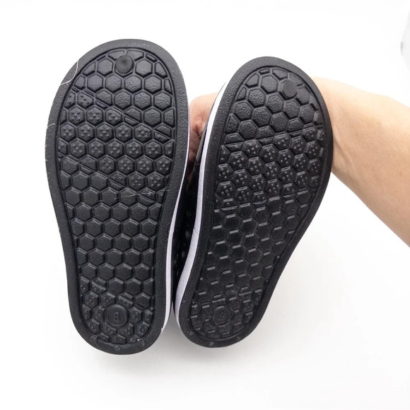 Cat & Jack Toddler Size 8 Boy Girl Unisex Jese Slip-On Water Shoes Black - Picture 9 of 9